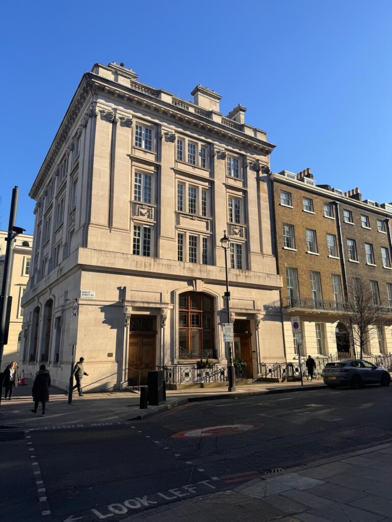 About Us Our Philosophy The London Scar Clinic